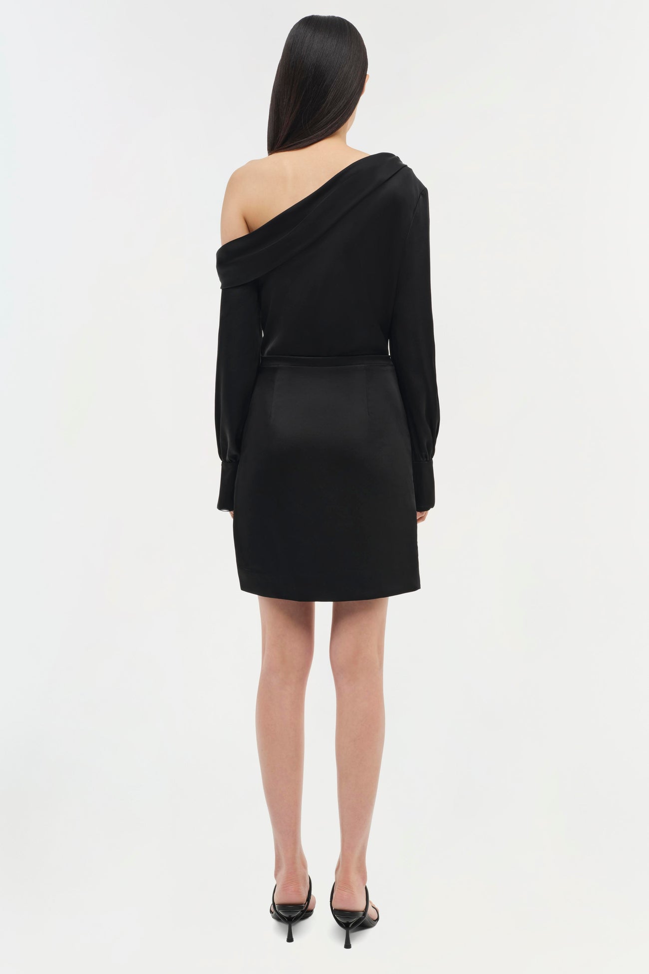 Robe Cameron Signature