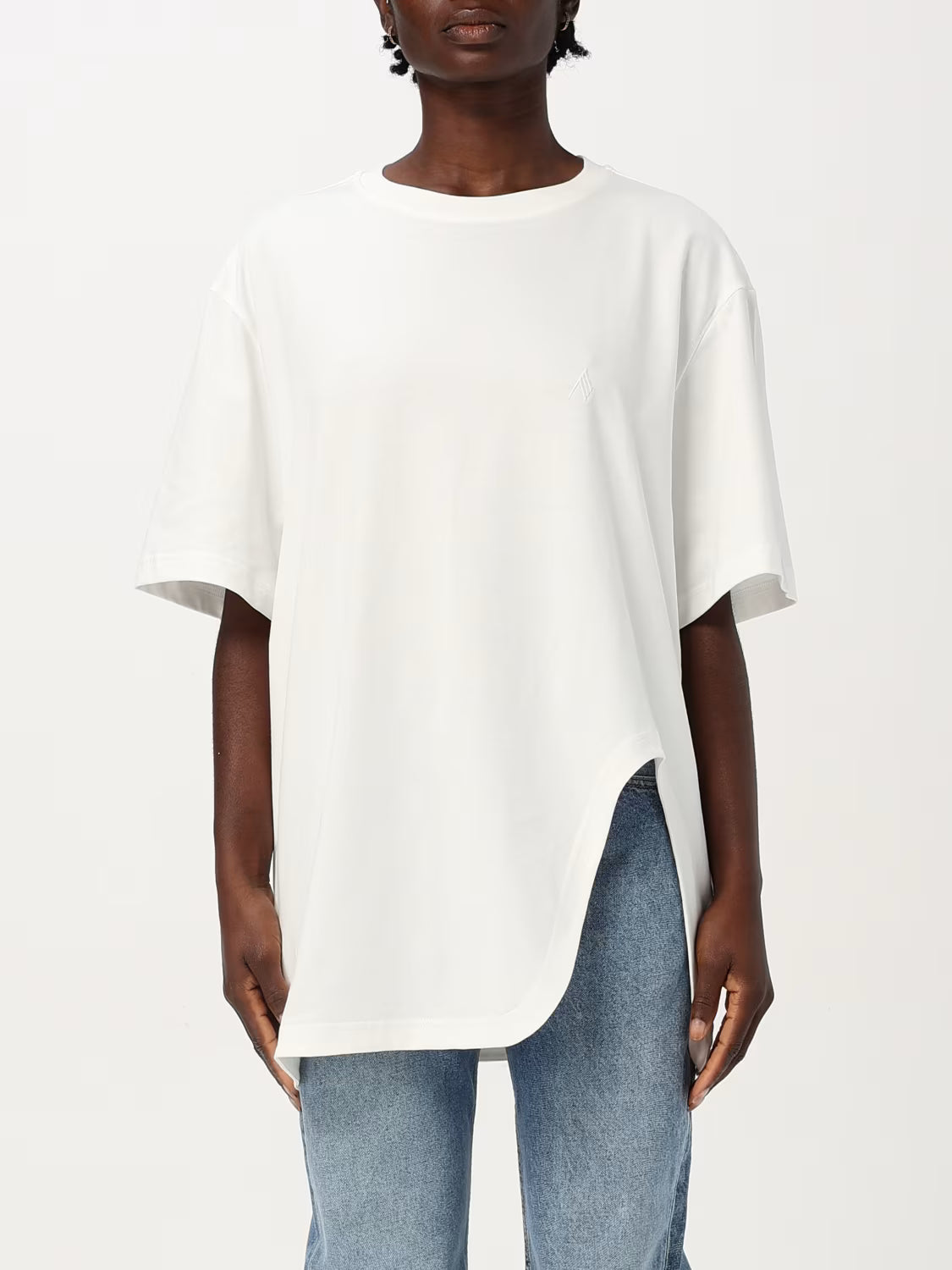 White t-shirt