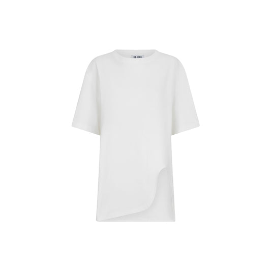 White t-shirt